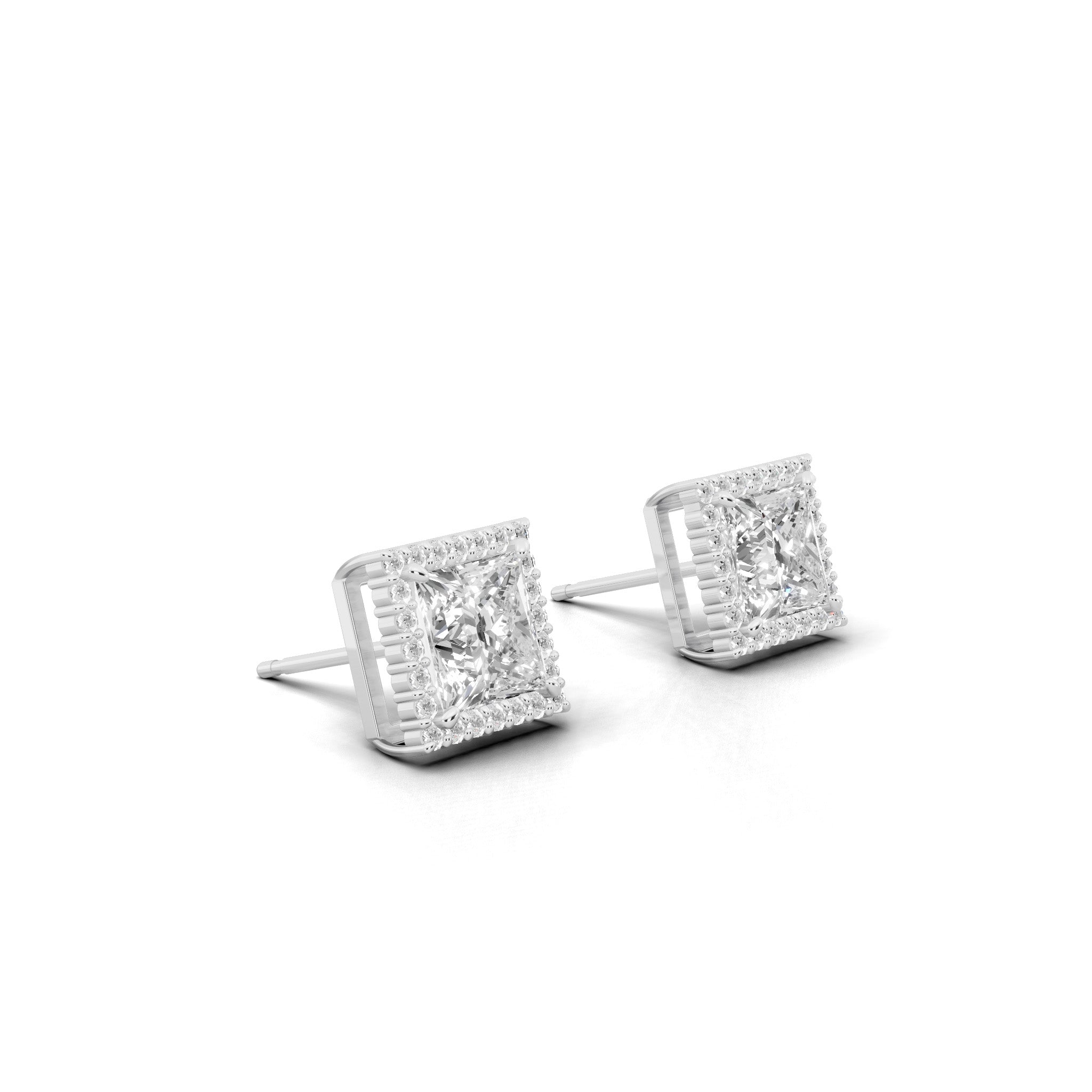 プリンセスカット ヘイロー ダイヤモンド ピアス