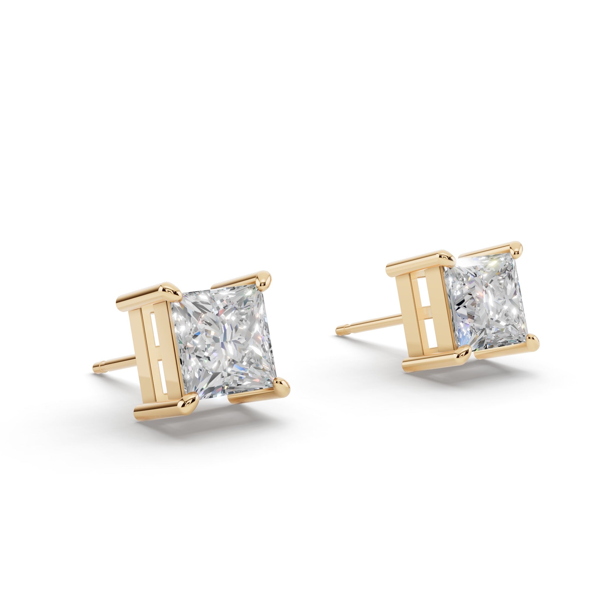 プリンセスカット ソリティア ダイヤモンド ピアス
